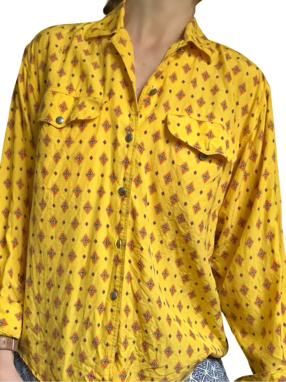 Vintage 90s Lizwear Yellow Geometric Print Rayon Button Down Shirt Size Small - Picture 4 of 11